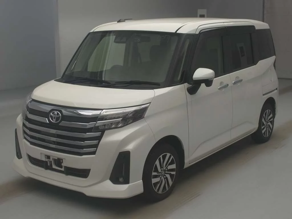 Toyota Roomy M900A 2022