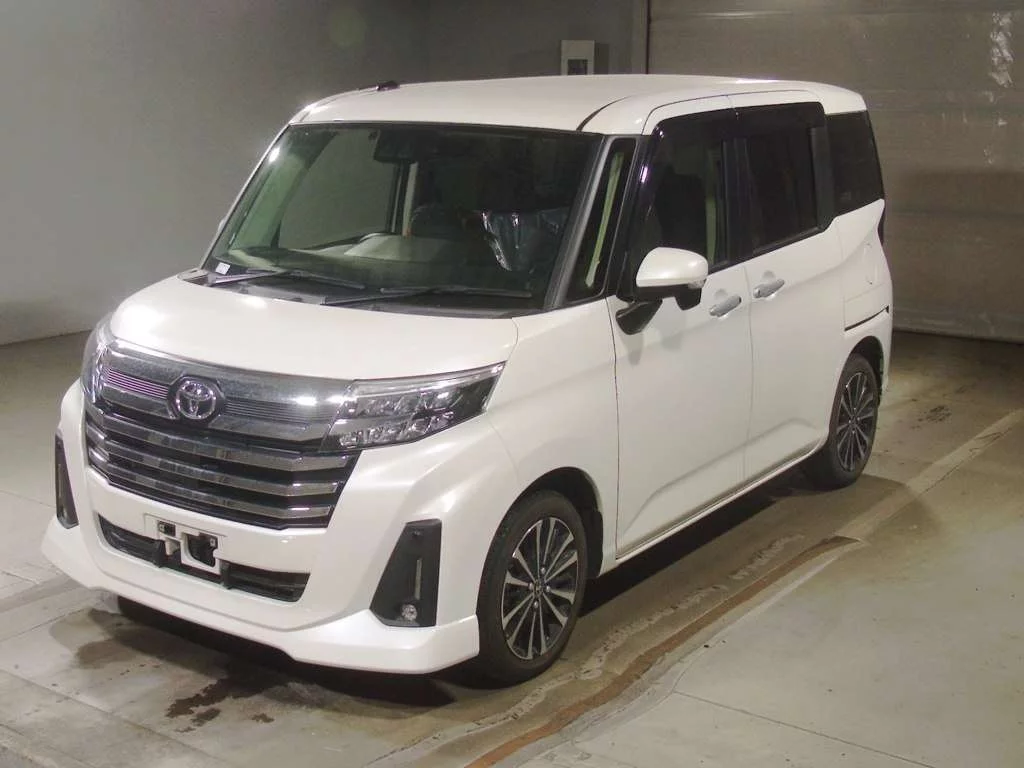 Toyota Roomy M900A 2021