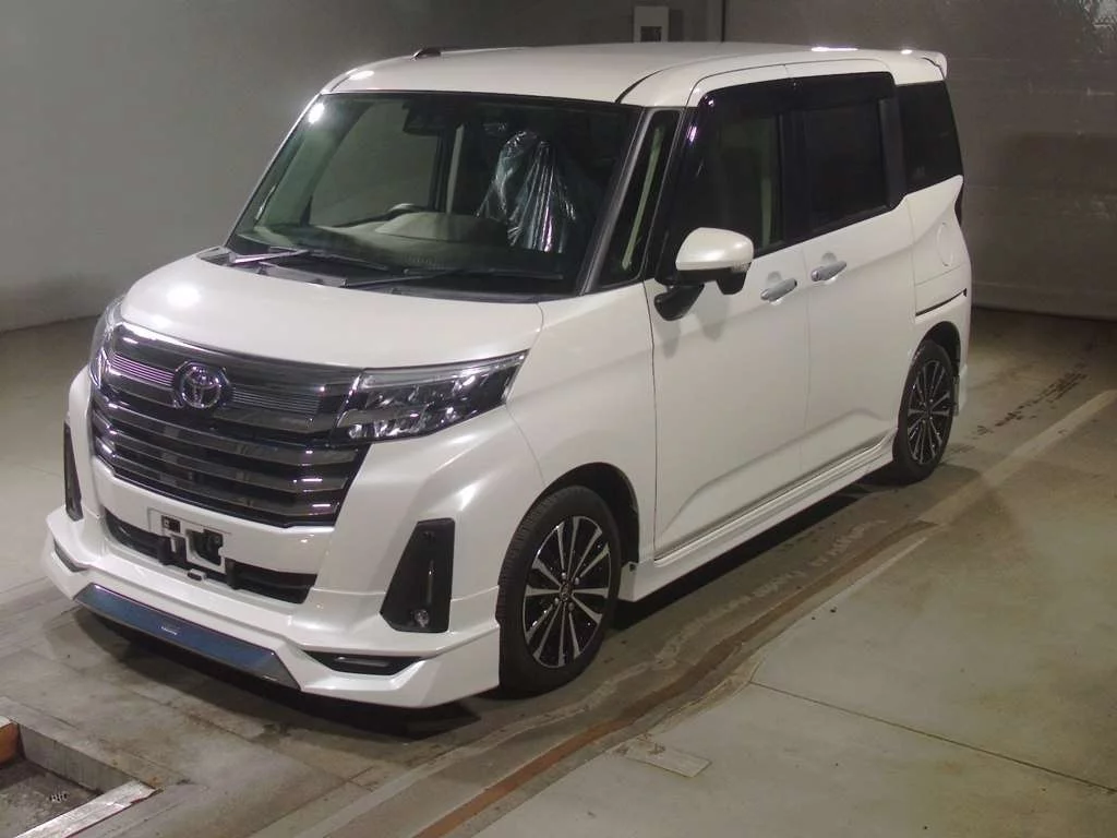 Toyota Roomy M900A 2021