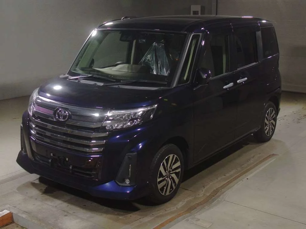 Toyota Roomy M900A 2021