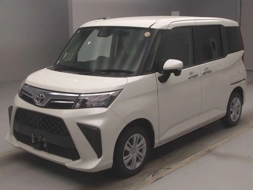 Toyota Roomy M900A 2021