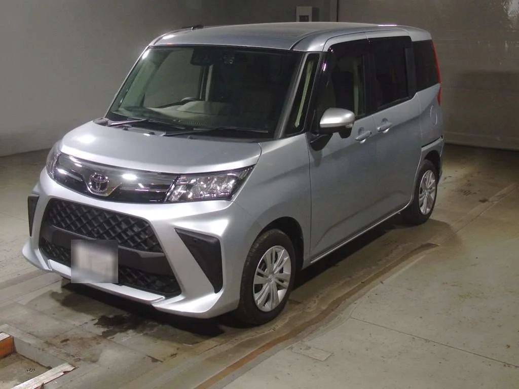 Toyota Roomy M900A 2025