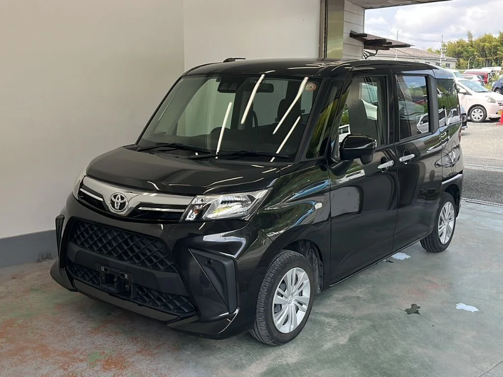 Toyota Roomy M900A 2023