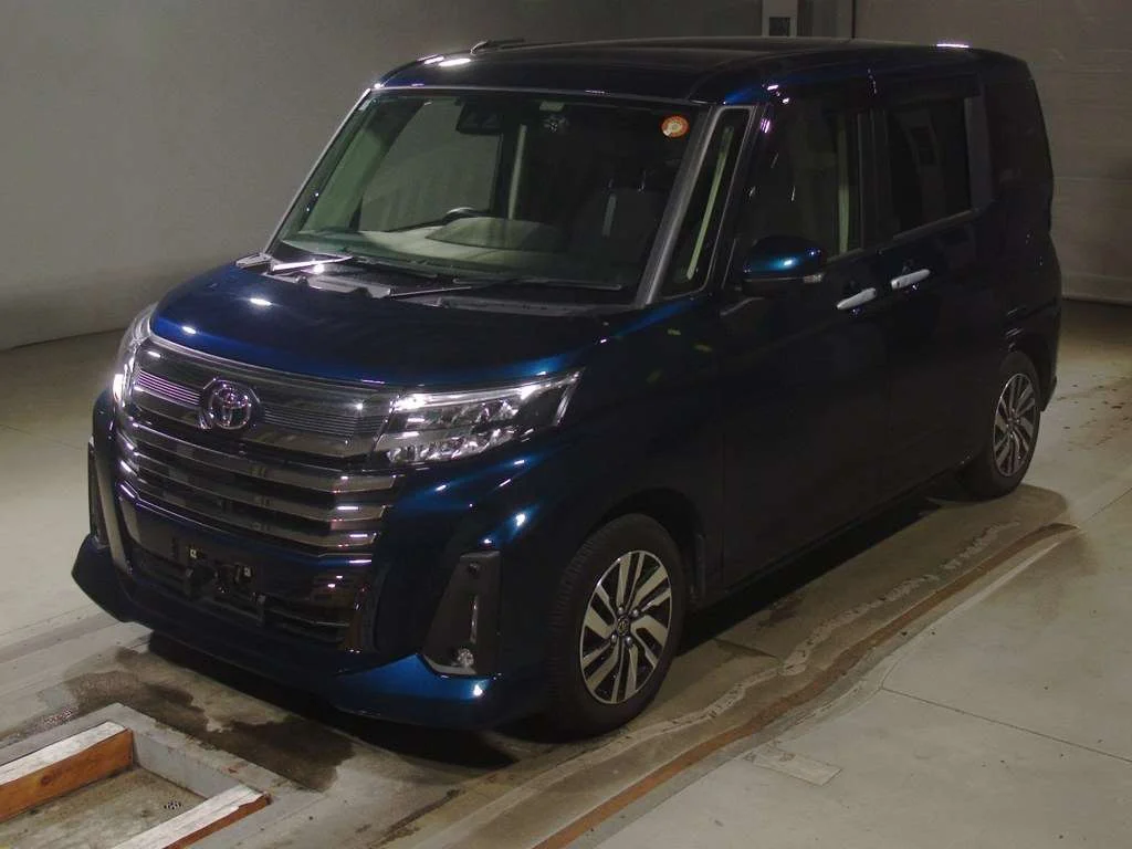 Toyota Roomy M910A 2021