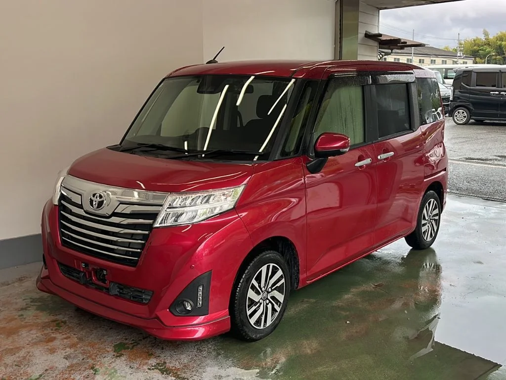 Toyota Roomy M900A 2020