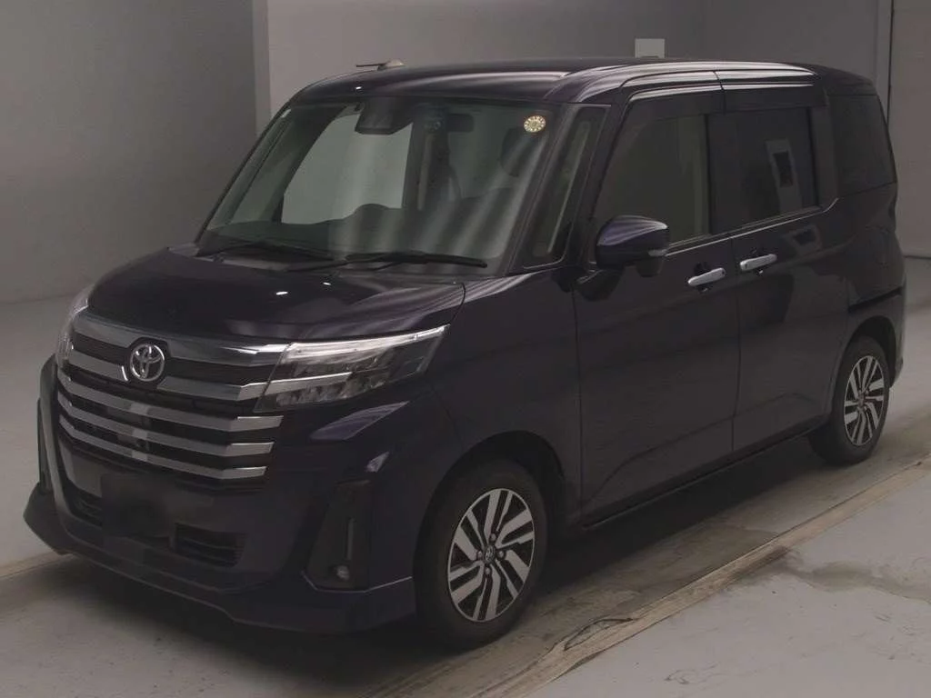 Toyota Roomy M900A 2022