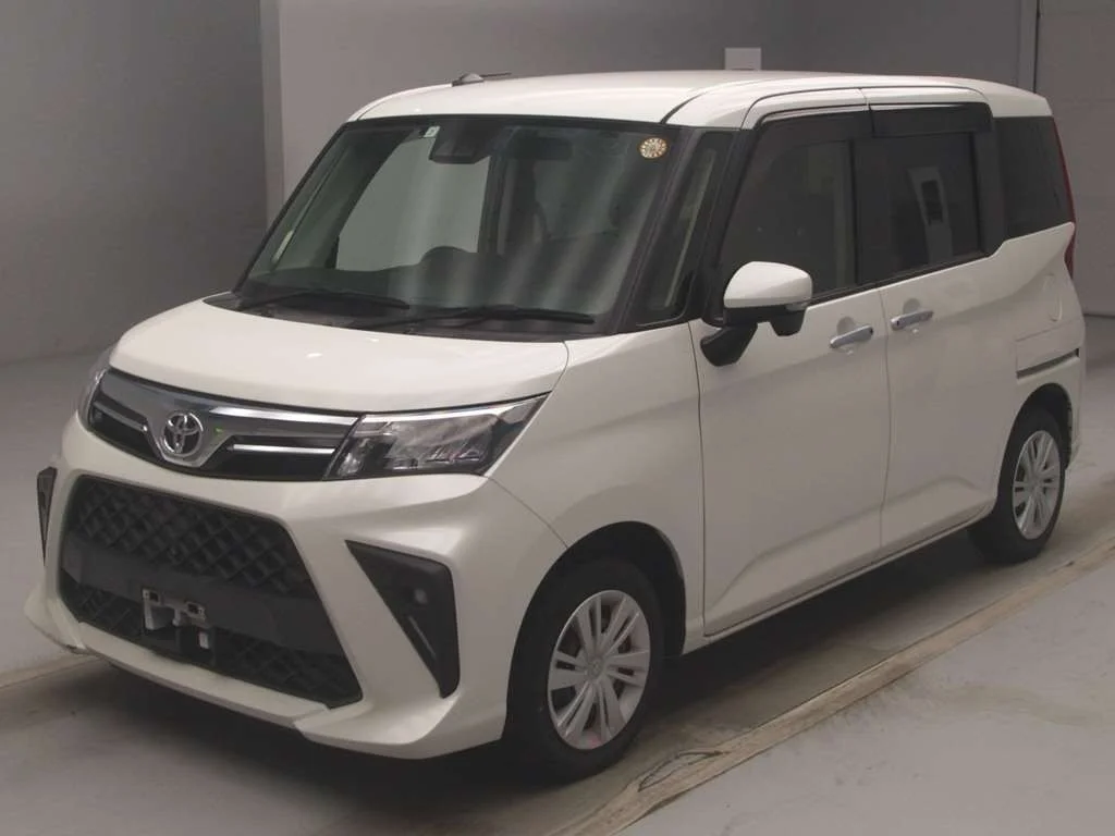 Toyota Roomy M900A 2021