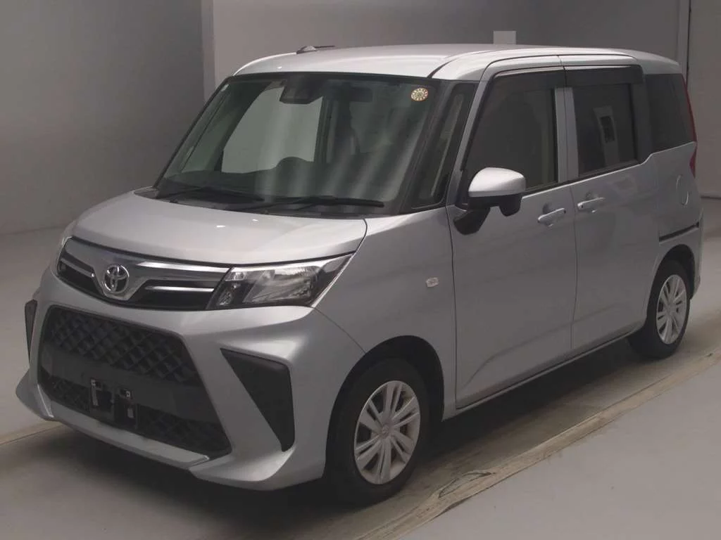 Toyota Roomy M900A 2021