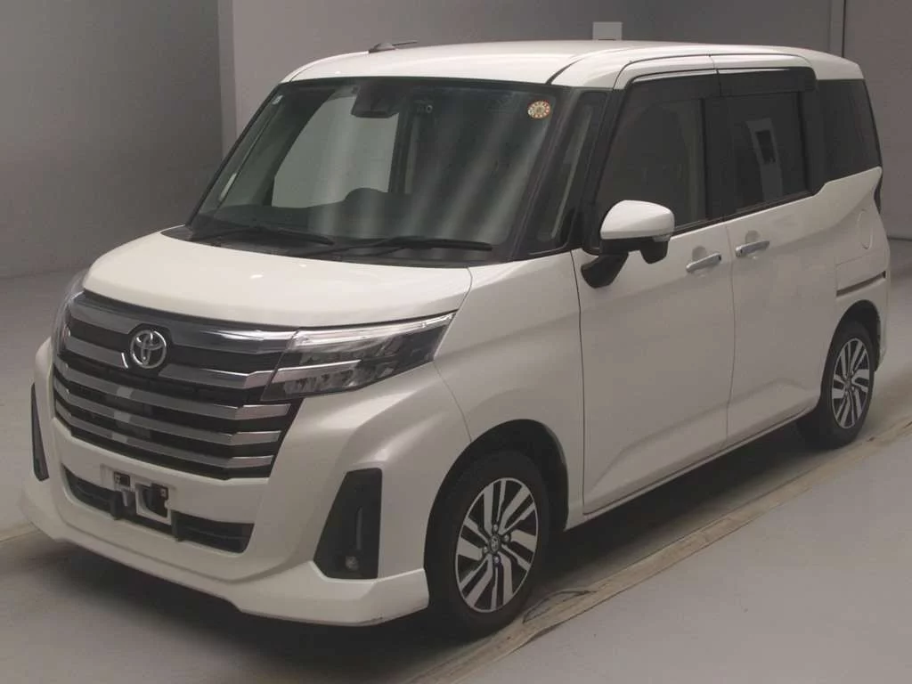 Toyota Roomy M900A 2021