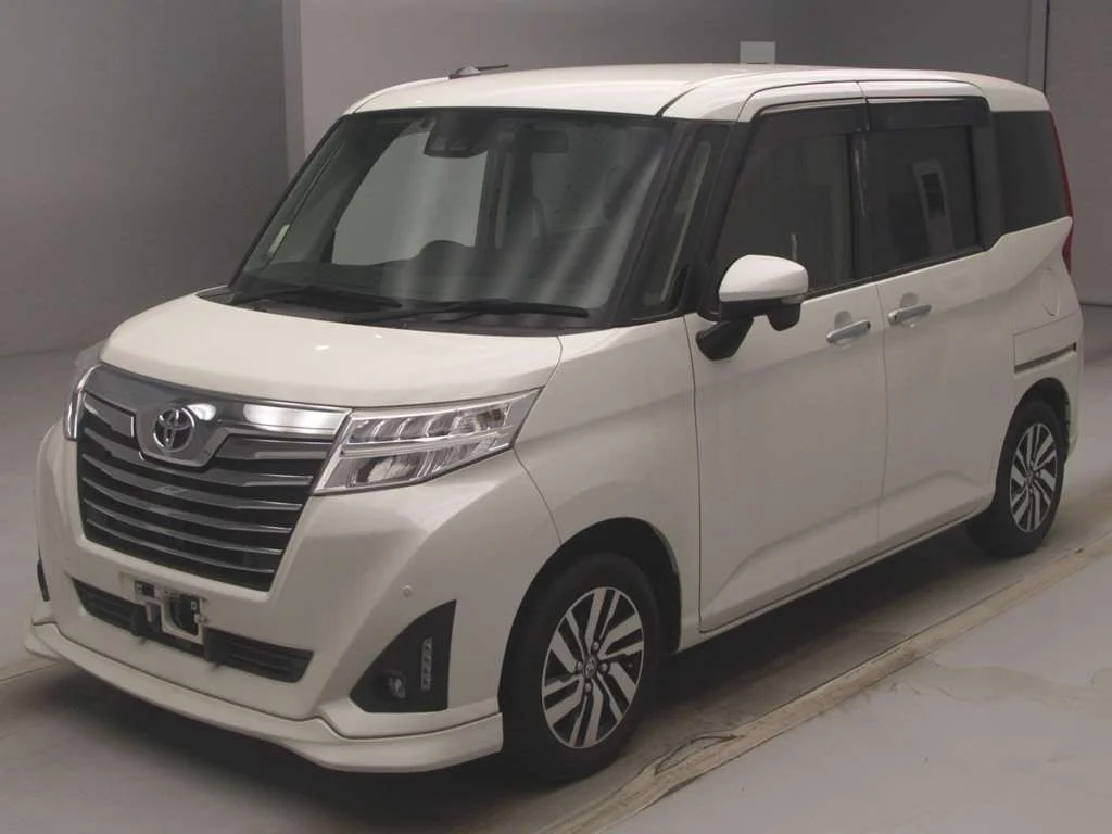 Toyota Roomy M900A 2019
