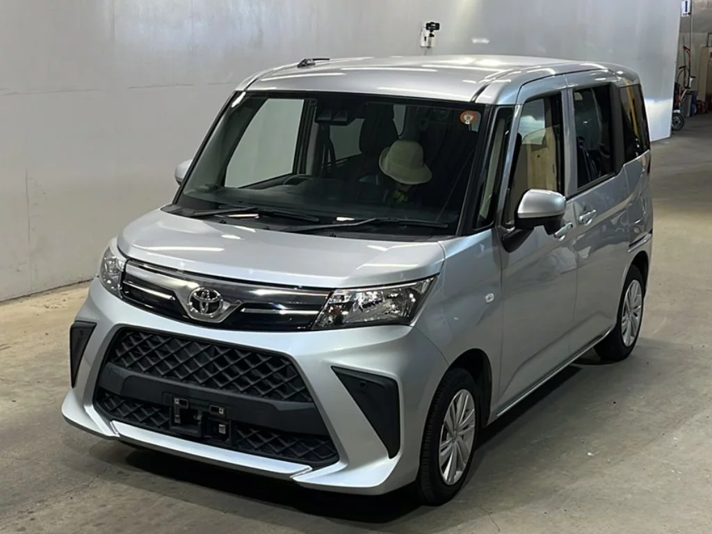 Toyota Roomy M900A 2021
