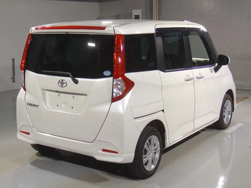 Toyota Roomy M900A 2021