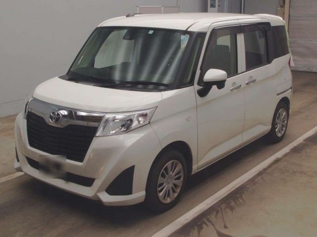 9018 Toyota Roomy M900A 2018 г. (TAA Kantou)