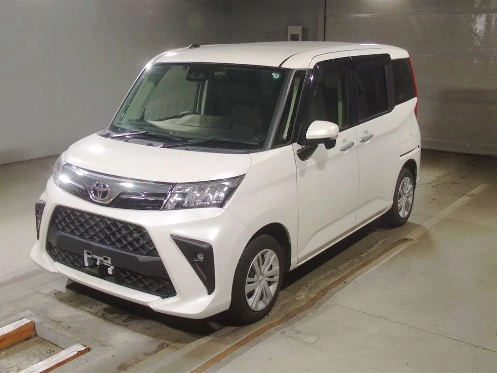 Toyota Roomy M900A 2021