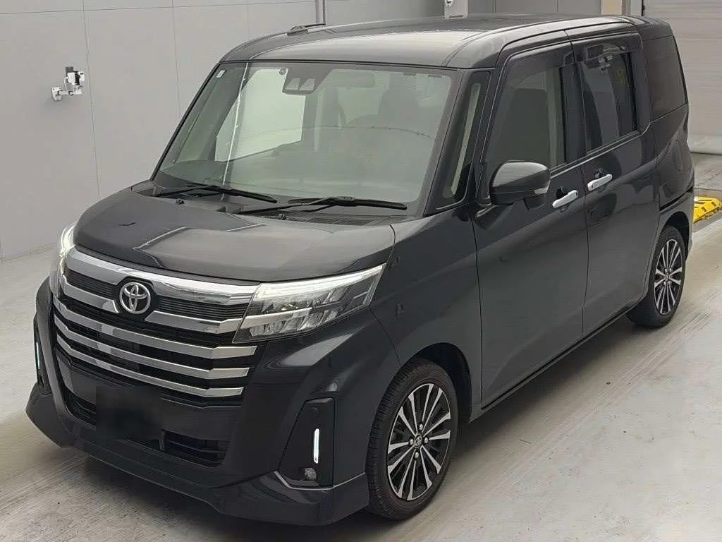 Toyota Roomy M900A 2021