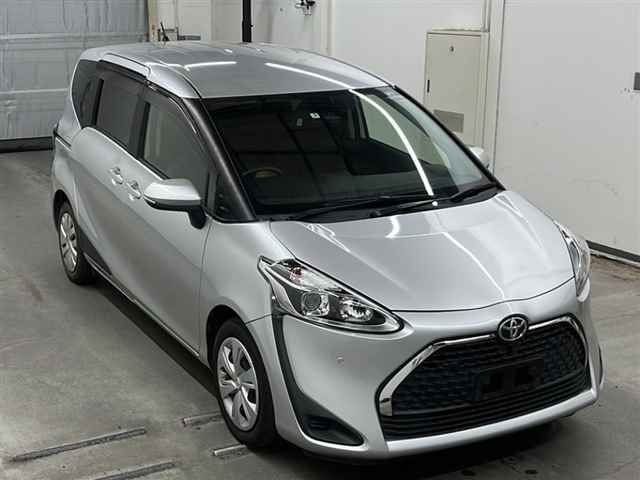 10069 Toyota Sienta NSP170G 2019 г. (MIRIVE Saitama)