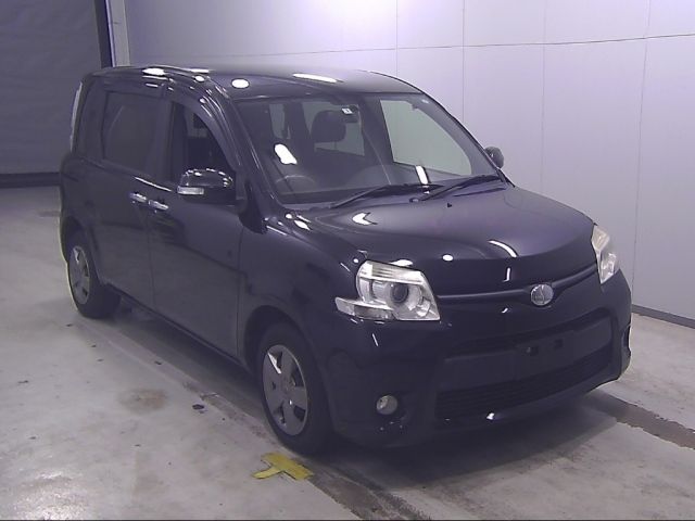 10247 Toyota Sienta NCP81G 2013 г. (Honda Tokyo)