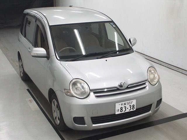 1071 Toyota Sienta NCP81G 2013 г. (JU Chiba)