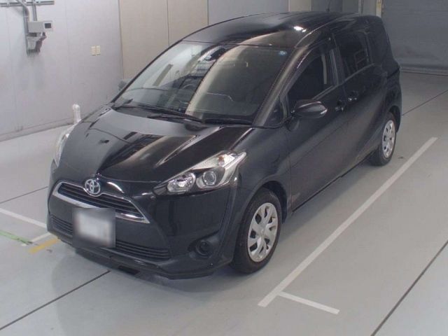 11131 Toyota Sienta NSP170G 2015 г. (CAA Chubu)