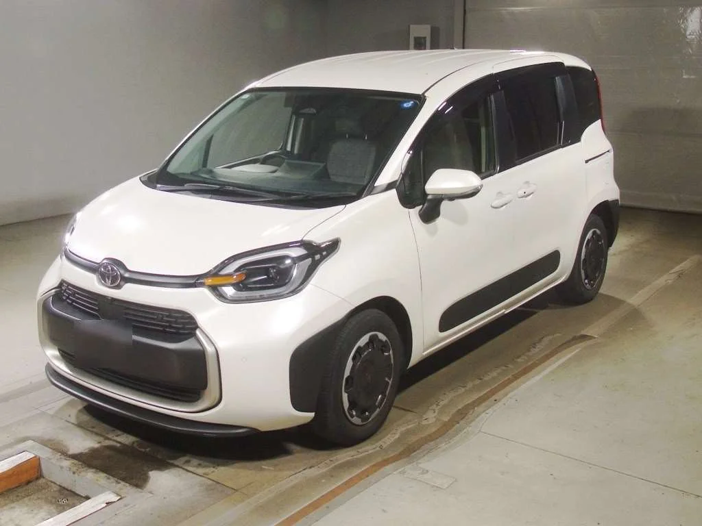 Toyota Sienta MXPC10G 2024