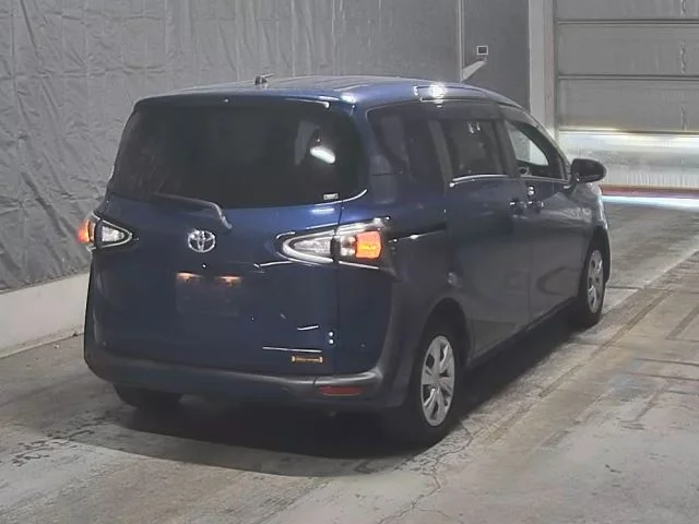 Toyota Sienta NSP170G 2021