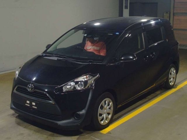 268 Toyota Sienta NSP170G 2017 г. (TAA Yokohama)