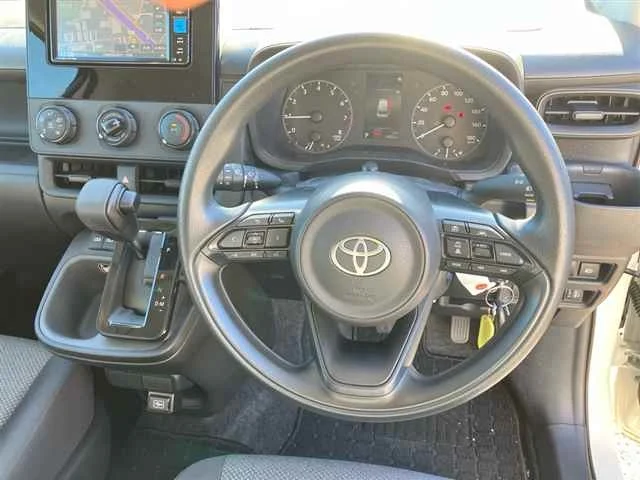 Toyota Sienta MXPC12G 2023