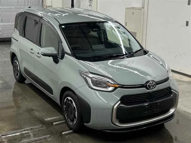 Toyota Sienta MXPC10G 2024