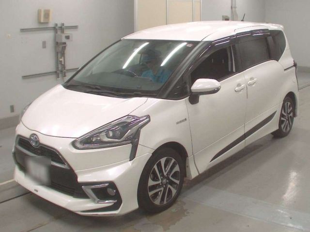 30604 Toyota Sienta NHP170G 2017 г. (CAA Tokyo)