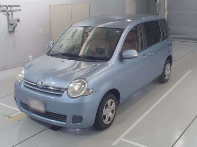 30607 Toyota Sienta NCP81G 2011 г. (CAA Chubu)