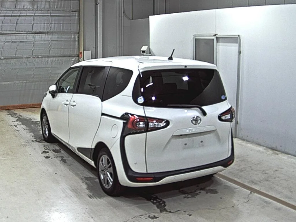 Toyota Sienta NSP170G 2019