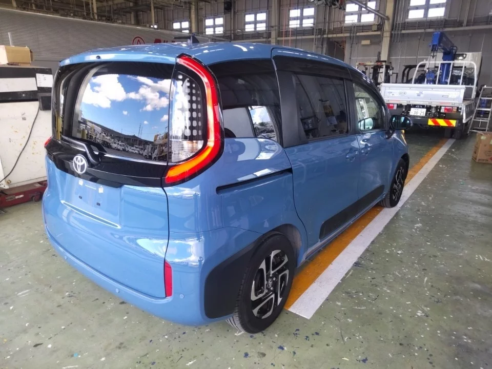 Toyota Sienta MXPC10G 2025