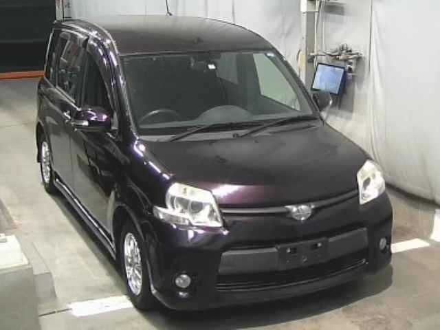 4022 Toyota Sienta NCP81G 2011 г. (JU Nagano)