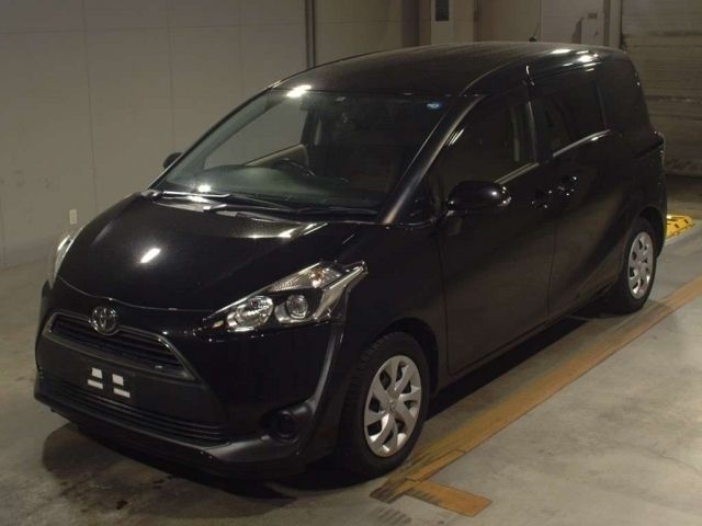 4247 Toyota Sienta NSP170G 2016 г. (TAA Kyushu)