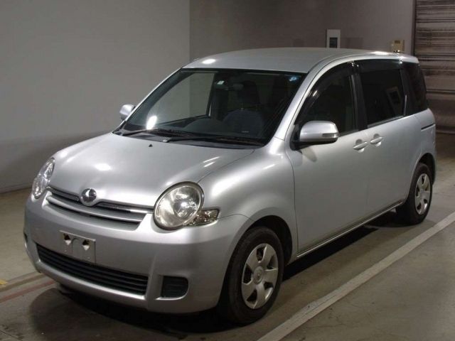 4743 Toyota Sienta NCP81G 2012 г. (TAA Chubu)