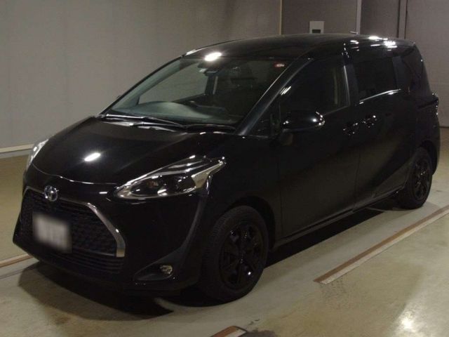 50110 Toyota Sienta NHP170G 2022 г. (TAA Hyogo)