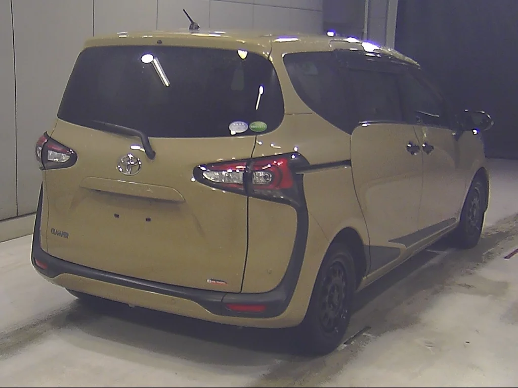 Toyota Sienta NSP170G 2019