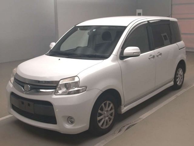 59051 Toyota Sienta NCP81G 2011 г. (TAA Kantou)