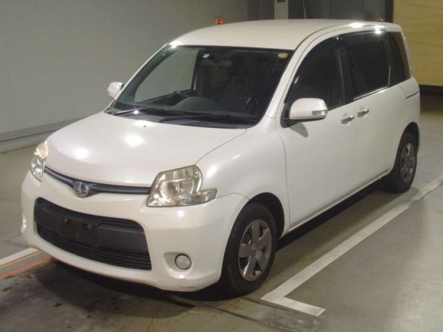 6903 Toyota Sienta NCP81G 2012 г. (TAA Hiroshima)