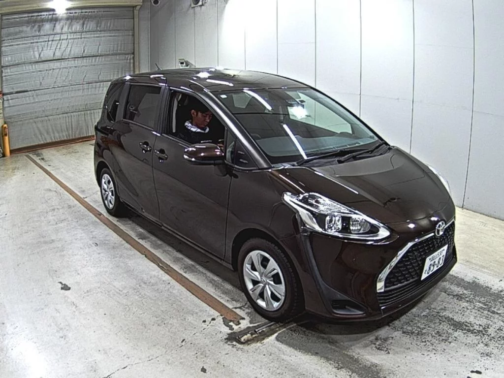 Toyota Sienta NSP170G 2021