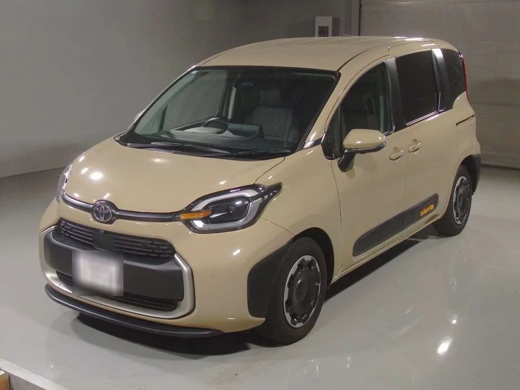 Toyota Sienta MXPC10G 2024