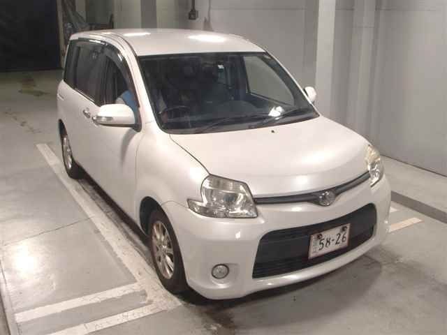 8106 Toyota Sienta NCP81G 2012 г. (JU Tokyo)