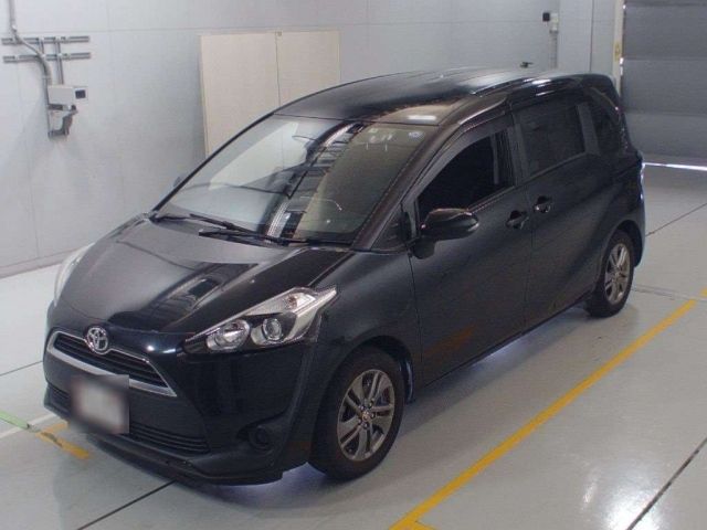 90328 Toyota Sienta NSP170G 2015 г. (CAA Chubu)