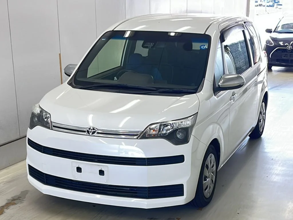 Toyota Spade NSP141 2018