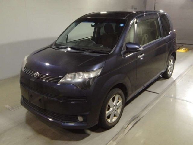 4033 Toyota Spade NCP145 2013 г. (TAA Tohoku)