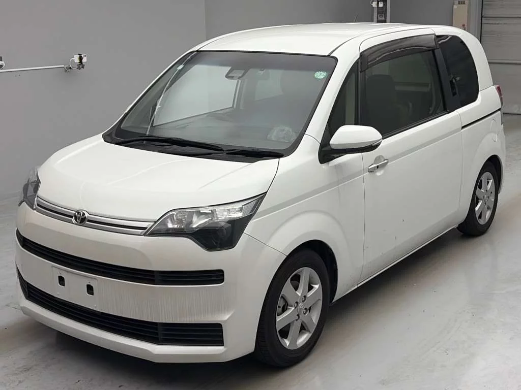 Toyota Spade NSP141 2019