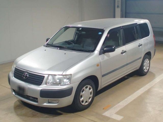 62135 Toyota Succeed NCP51V 2011 г. (TAA Kinki)