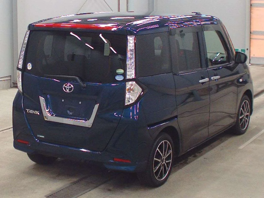 Toyota Tank M910A 2018