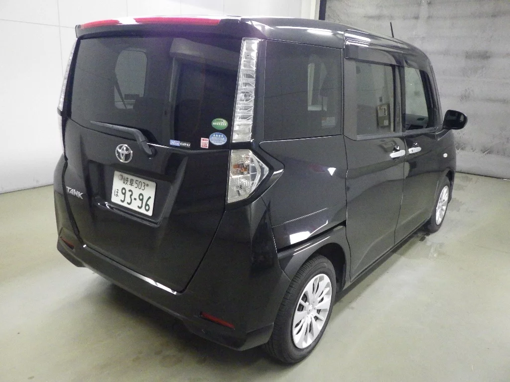 Toyota Tank M900A 2019