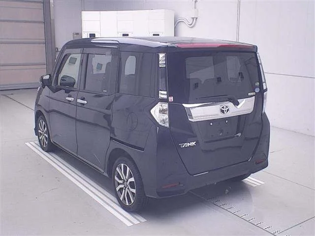 Toyota Tank M900A 2019